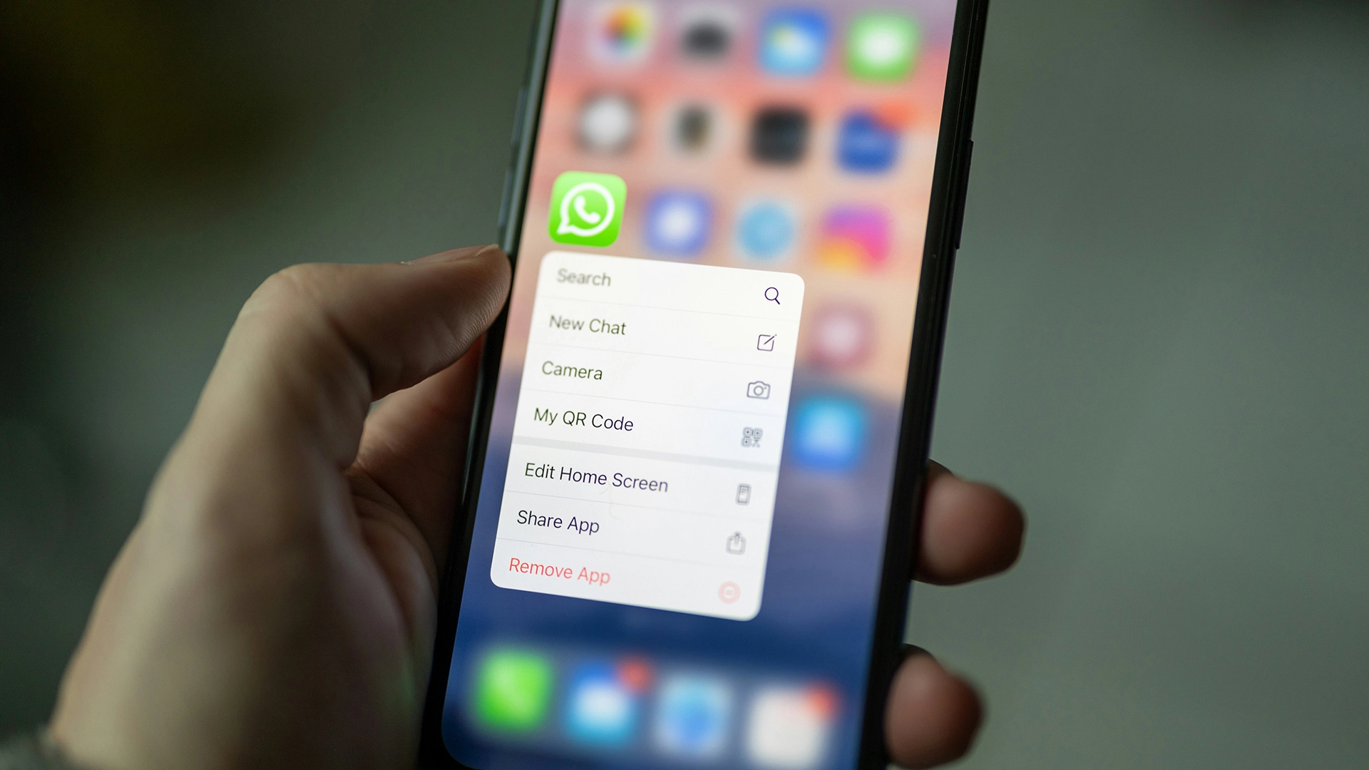 Meta מוסיפה סיכומים מופעלים באמצעות AI ל-WhatsApp